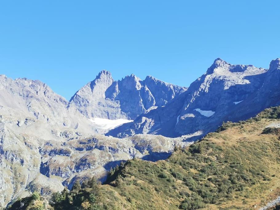 Willa La Tour En Belledonne Theys Zewnętrze zdjęcie